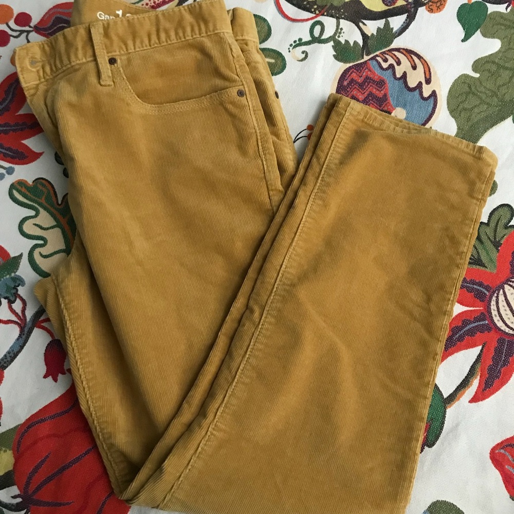 Gap sexy boyfriend corduroys